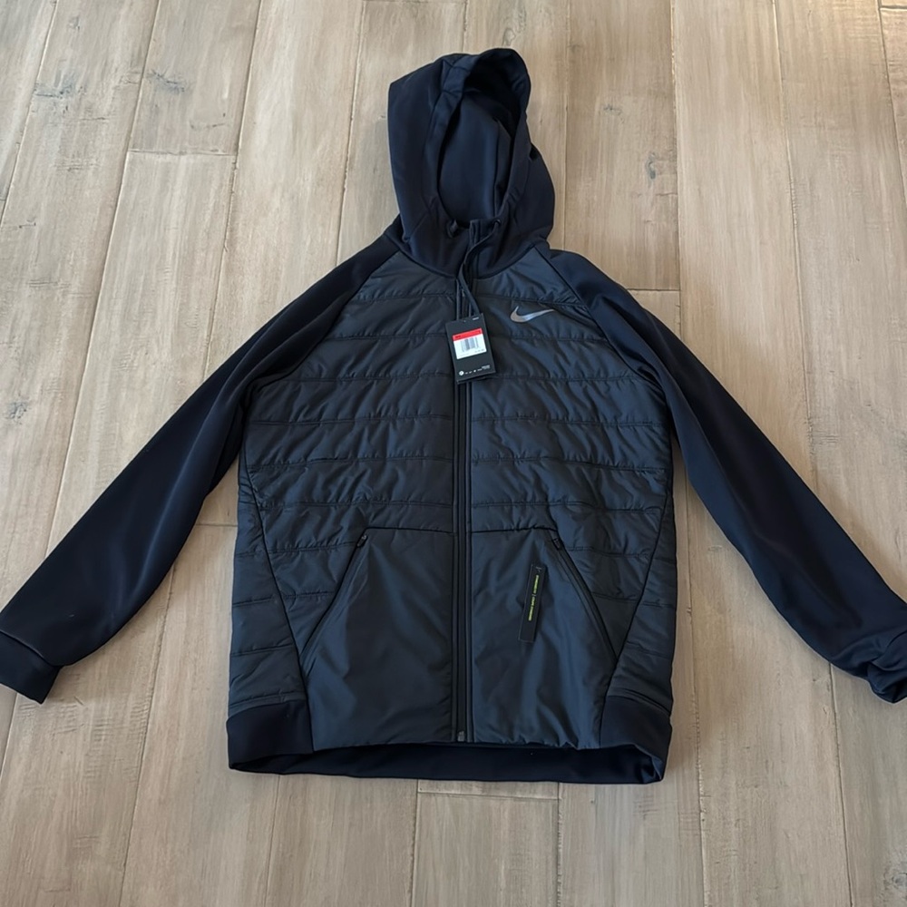 Mens Nike jacket sz L. New with tags